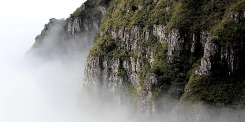 旅行摄影镜头组合终极方案：如何用最少镜头覆盖最全场景 | Camera Gear指南