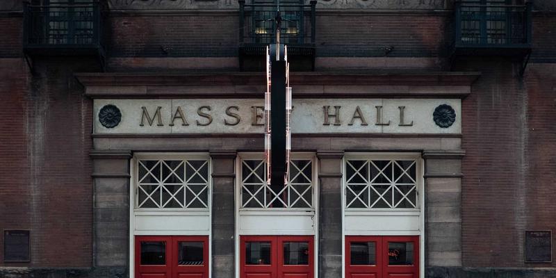 老款手动镜头在数码相机上的使用价值与玩法：一份全面的摄影器材指南