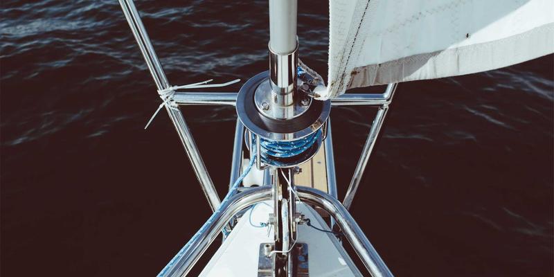 镜头镀膜技术深度剖析：抗眩光与色彩还原的科学原理 | 摄影器材选购指南